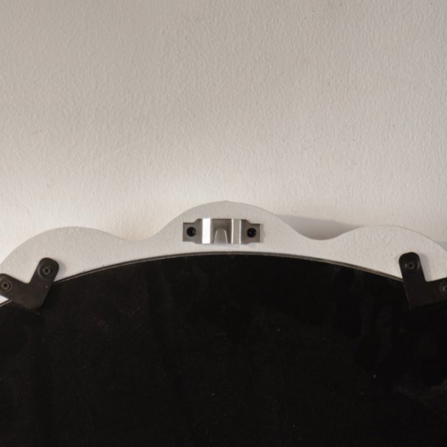 White Scalloped Round Wall Mirror For Living Room